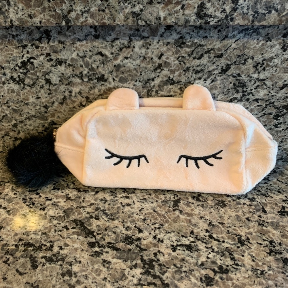 MONAT Cute Travel Pouch BRAND NEW